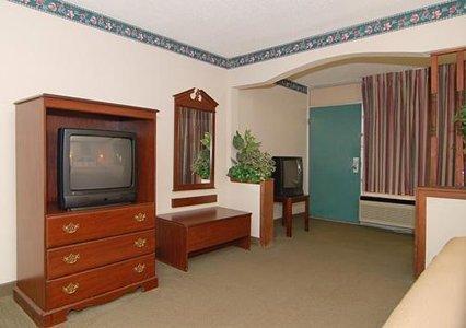 Cascades Mountain Resort, Ascend Hotel Collection Hendersonville Room photo
